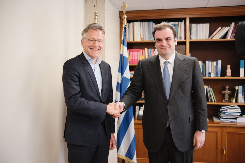 Περήφανος για τον Πιερρακάκη ο Ντάισελμπλουμ: H Ελλάδα άφησε πίσω το παρελθόν