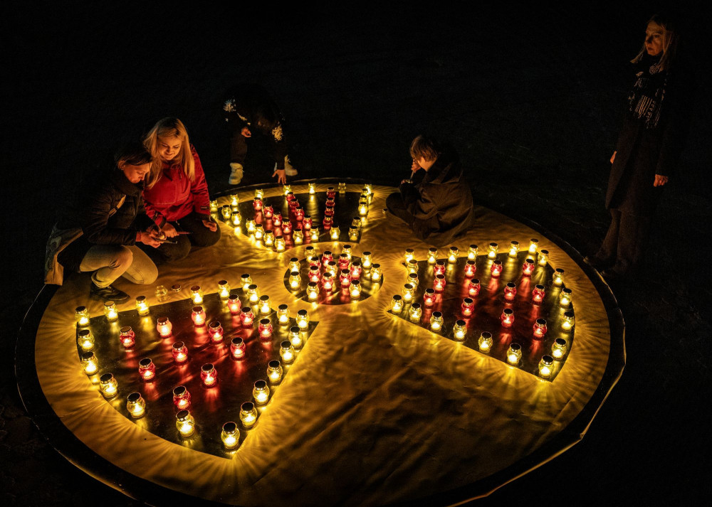 Τραμπ: «Είναι γελοίο το μίσος μεταξύ Πούτιν και Ζελένσκι» – Τι απαντά η Ουκρανία για τις βλάβες στις πυρηνικές εγκαταστάσεις της