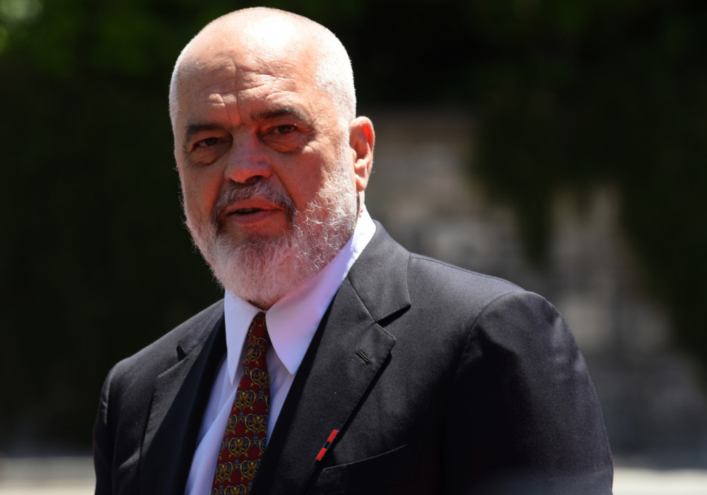 Έντι Ράμα: Ο Θεός, το σεξ και η ΕΕ, τα τρία πράγματα που δεν θα μπορείς να προβλέψεις (video)