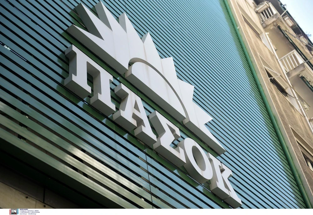 Φουρτούνες στο ΠΑΣΟΚ για το παρών στον Στουρνάρα: σφοδρές αντιδράσεις από στελέχη