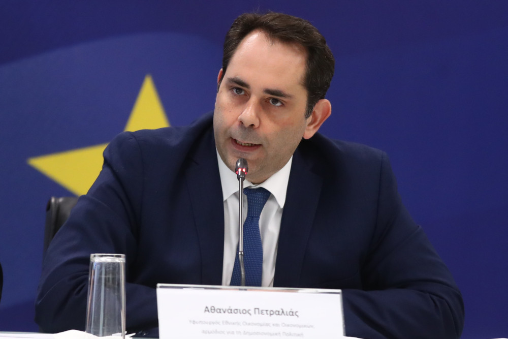 Θάνος Πετραλιάς: Η Ελλάδα επιτυχημένο παράδειγμα δημοσιονομικής πολιτικής