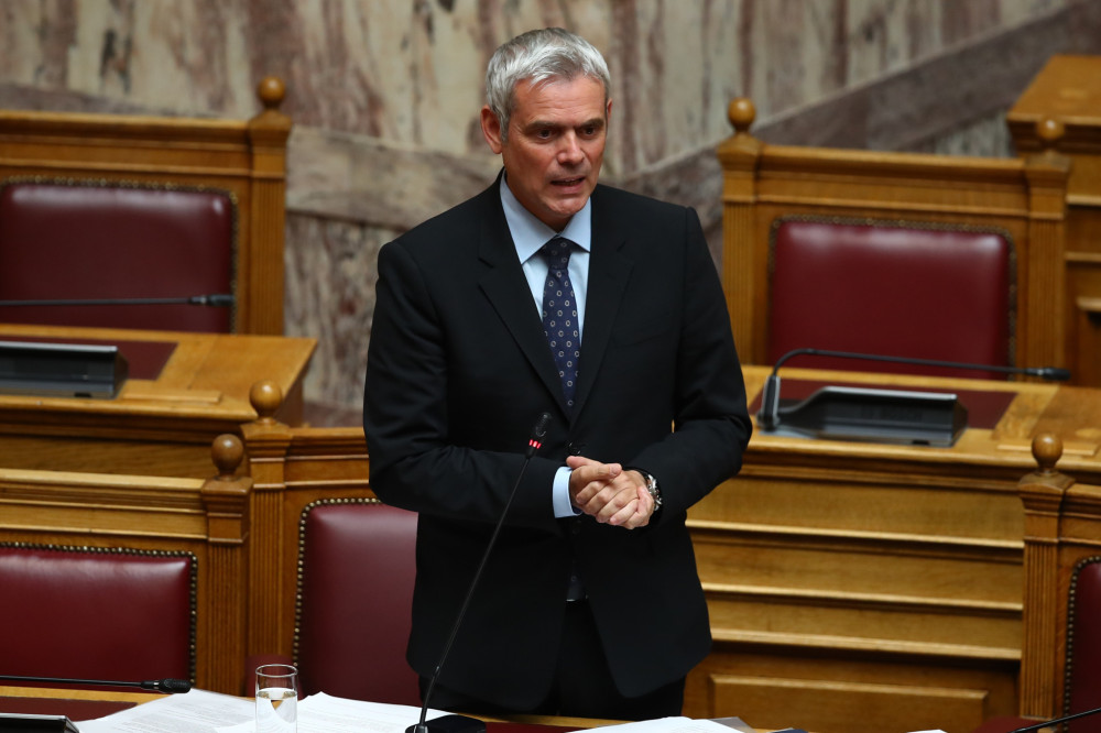 Κώστας Καραγκούνης: Στόχος η περαιτέρω ενίσχυση της γυναικείας απασχόλησης και η εργασιακή σταθερότητα