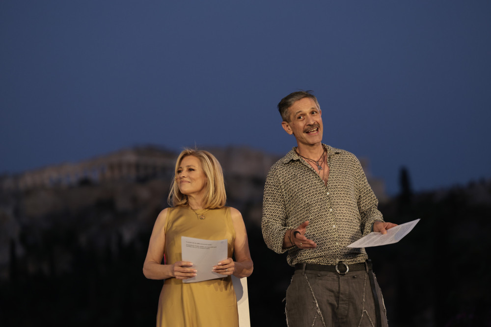 Με «καρφιά» προς τη Μαρία Καρυστιανού προλόγισαν τον Αλέξη Τσίπρα οι Μαριάννα Τουμασάτου και ο Αιμίλιος Χειλάκης (video)
