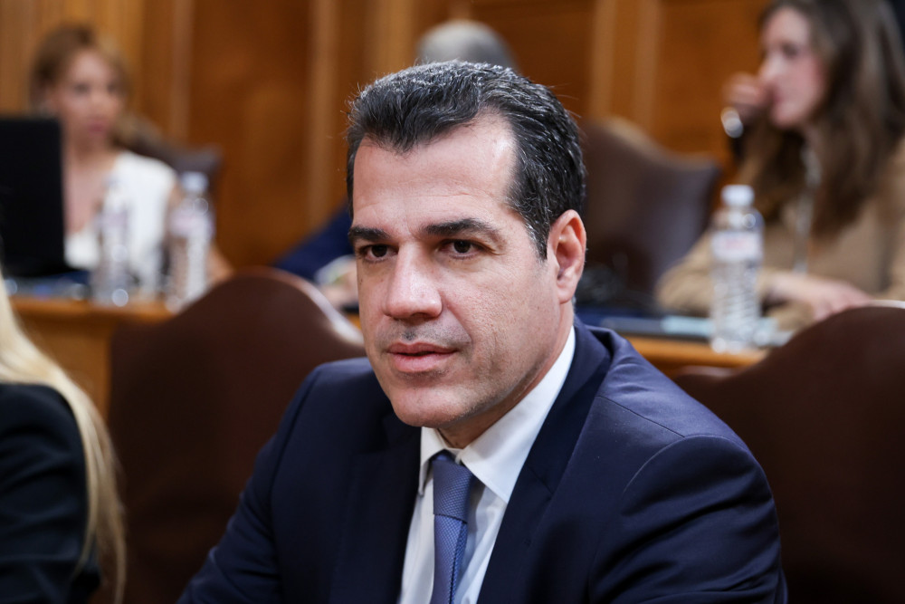 Θάνος Πλεύρης σε ΠΑΣΟΚ για Σύμφωνο Μετανάστευσης: Το ψήφισαν οι Σοσιαλδημοκράτες, διαφωνείτε εσείς;