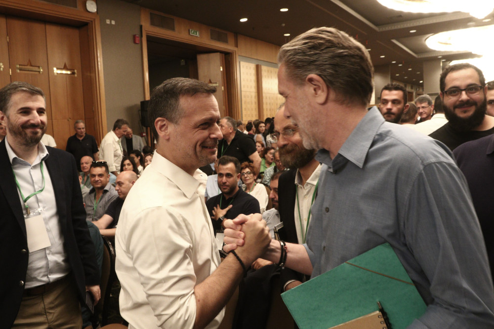ΠΑΣΟΚ: ανεβαίνει ξανά το θερμόμετρο λόγω μετεκλογικών συνεργασιών - Απάντηση Χάρη Δούκα σε Παύλο Γερουλάνο