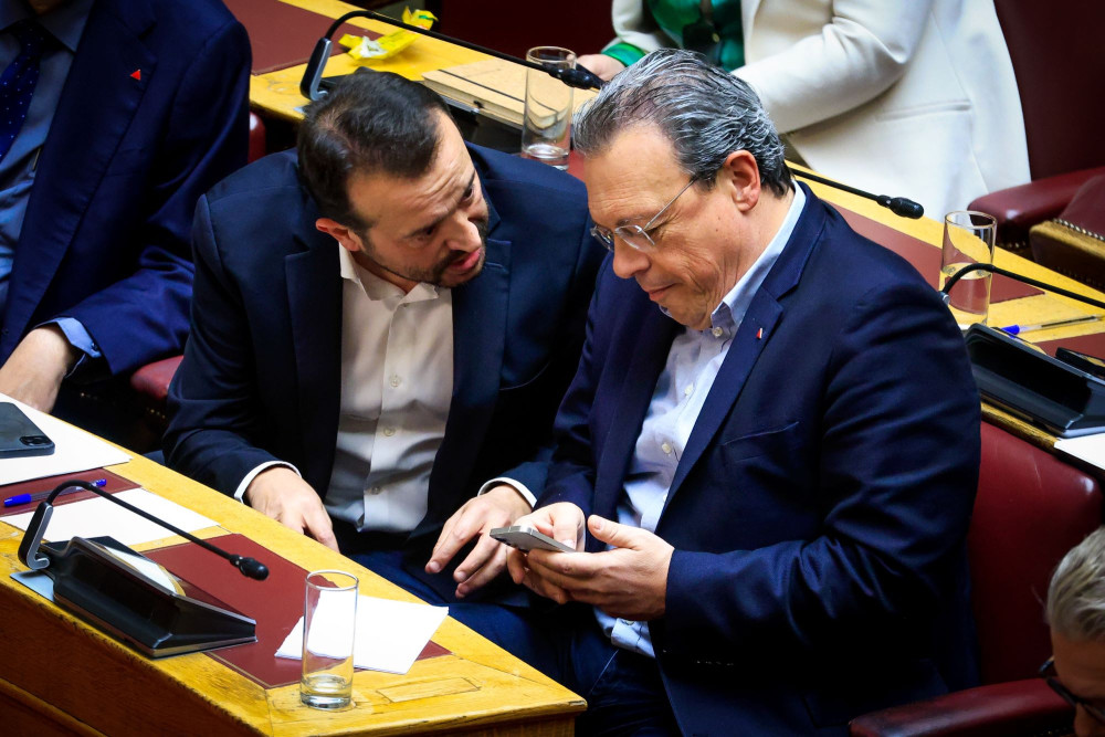 Βράζει ο ΣΥΡΙΖΑ: ο Νίκος Παππάς προειδοποιεί τον Φάμελλο να μη βάλει το κόμμα σε αναστολή