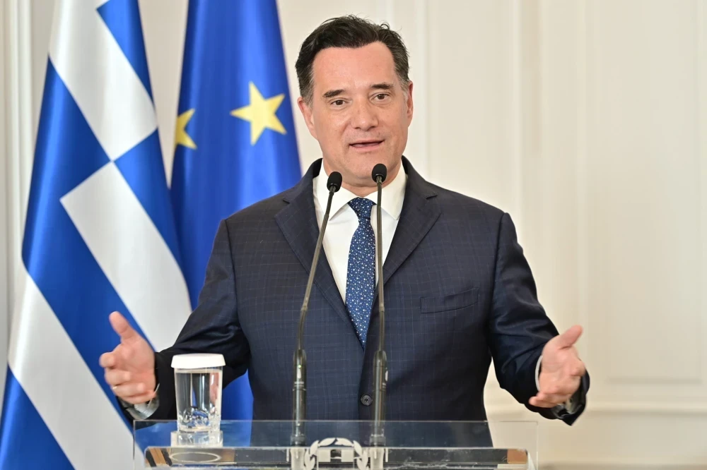 Άδωνις για Eurovision: Μου αρέσει η ενέργεια του Ακύλα, πιστεύω θα έρθει πρώτος (video)