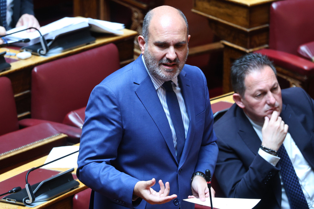 Πυρά Μαρκόπουλου σε Φάμελλο: «Εξεταστικές "μπάι πας" με προσκλήσεις δεν γίνονται»