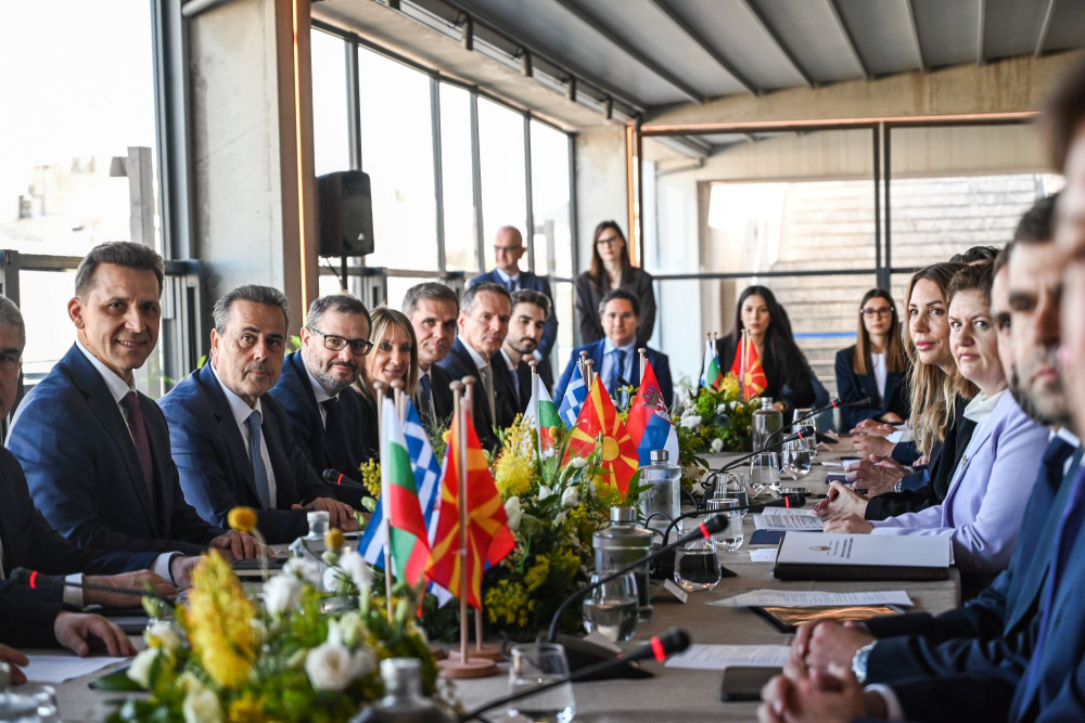 Σταύρος Παπασταύρου: Διεύρυνση του Κάθετου Διαδρόμου με τη Βόρεια Μακεδονία και τη Σερβία