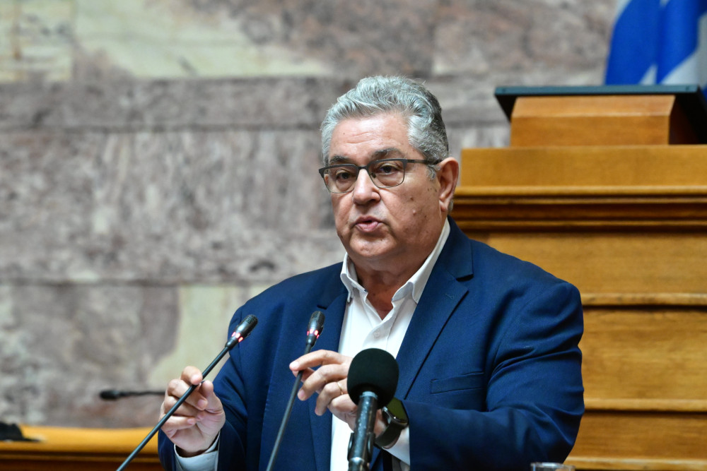 Δημήτρης Κουτσούμπας: επίθεση σε κυβέρνηση, αντιπολίτευση και «νέους σωτήρες»