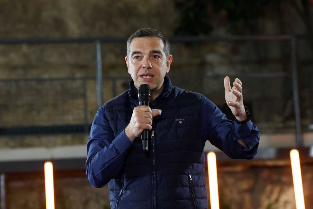 Η… αναπαλαίωση προχωρά μέσα από τη διάλυση των ΣΥΡΙΖΑ-ΝΕΑΡ