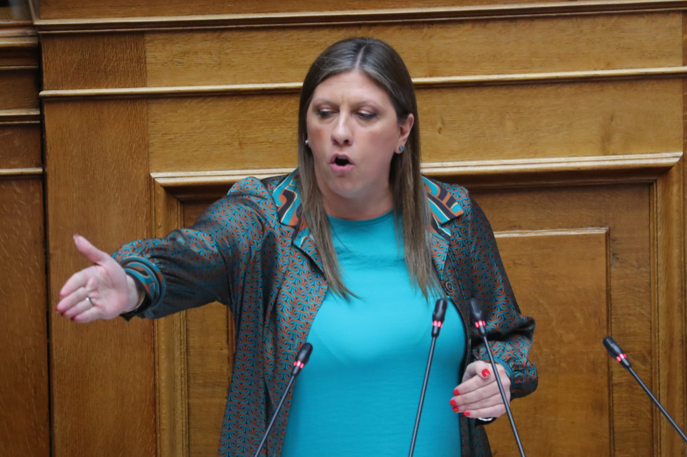 Κωνσταντοπούλου, η… Ιωάννα της Λωραίνης της Βουλής και η μόνιμη ανάγκη αυτοηρωοποίησης