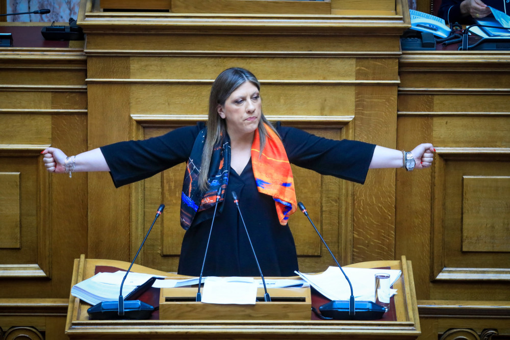 Η Κωνσταντοπούλου εκθέτει Τσίπρα: «Μου έδειχνε παρακολουθήσεις της ΕΥΠ στο Μαξίμου - προσπάθησε να με φοβίσει» (video)