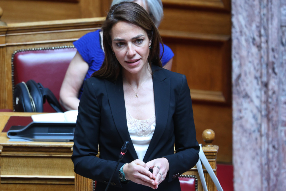 Δόμνα Μιχαηλίδου: Ανοίγει σήμερα για τους γονείς η πλατφόρμα των «Νταντάδων της Γειτονιάς»