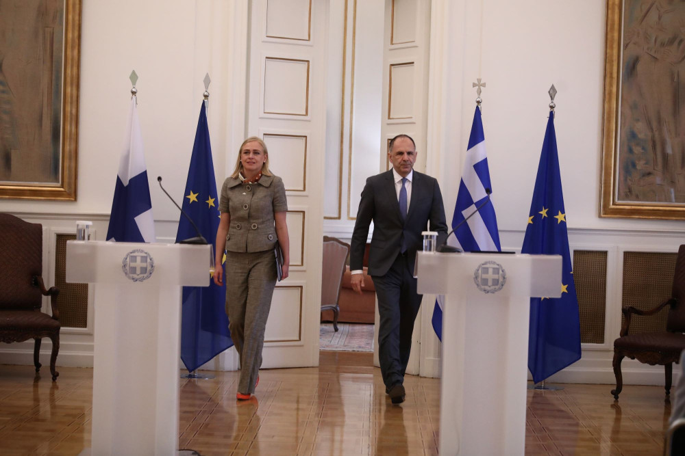 Γιώργος Γεραπετρίτης: Η Ευρώπη αντιμετωπίζει υβριδικές απειλές και στον βορρά και στο νότο