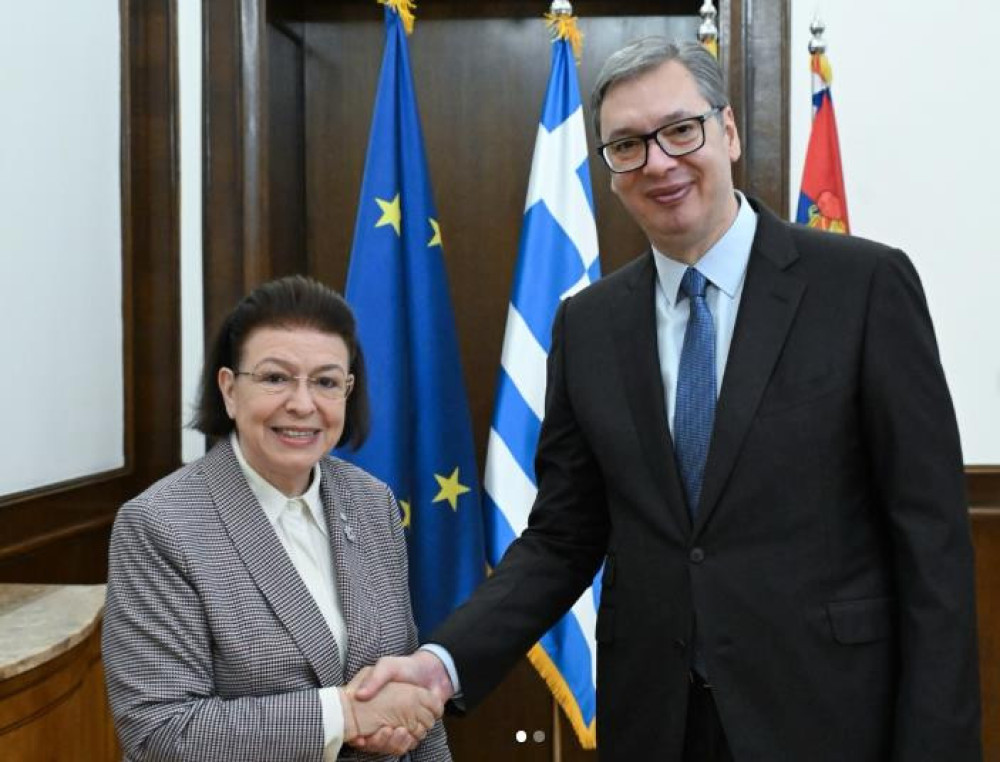 Σερβία: συνάντηση της Λίνας Μενδώνη με τον Αλεξάνταρ Βούτσιτς