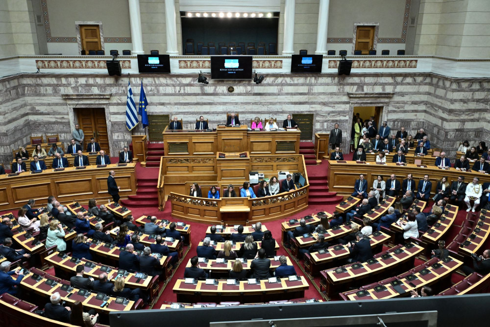 Ανακοινώθηκε στην Ολομέλεια η πρόταση της ΝΔ για την αναθεώρηση του Συντάγματος, τι προβλέπεται