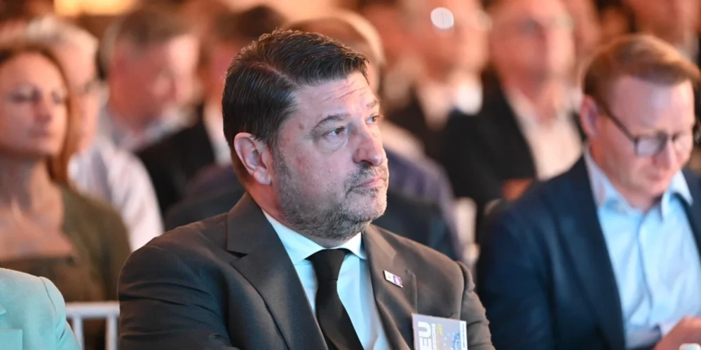 Νίκος Χαρδαλιάς από τη Ρόδο: Η Ευρώπη των Περιφερειών χτίζεται με εμπιστοσύνη στην Τοπική Αυτοδιοίκηση