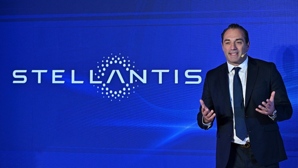 Stellantis: Τα «καμπανάκια» του Filosa για την ευρωπαϊκή αυτοκινητοβιομηχανία