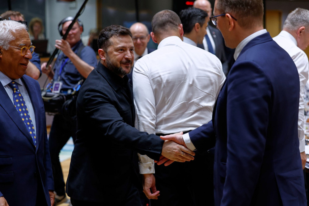 Η ΕΕ επιδιώκει πιο ενεργό ρόλο στις διαπραγματεύσεις για την Ουκρανία - Ο Λαβρόφ δεν τη θεωρεί εταίρο