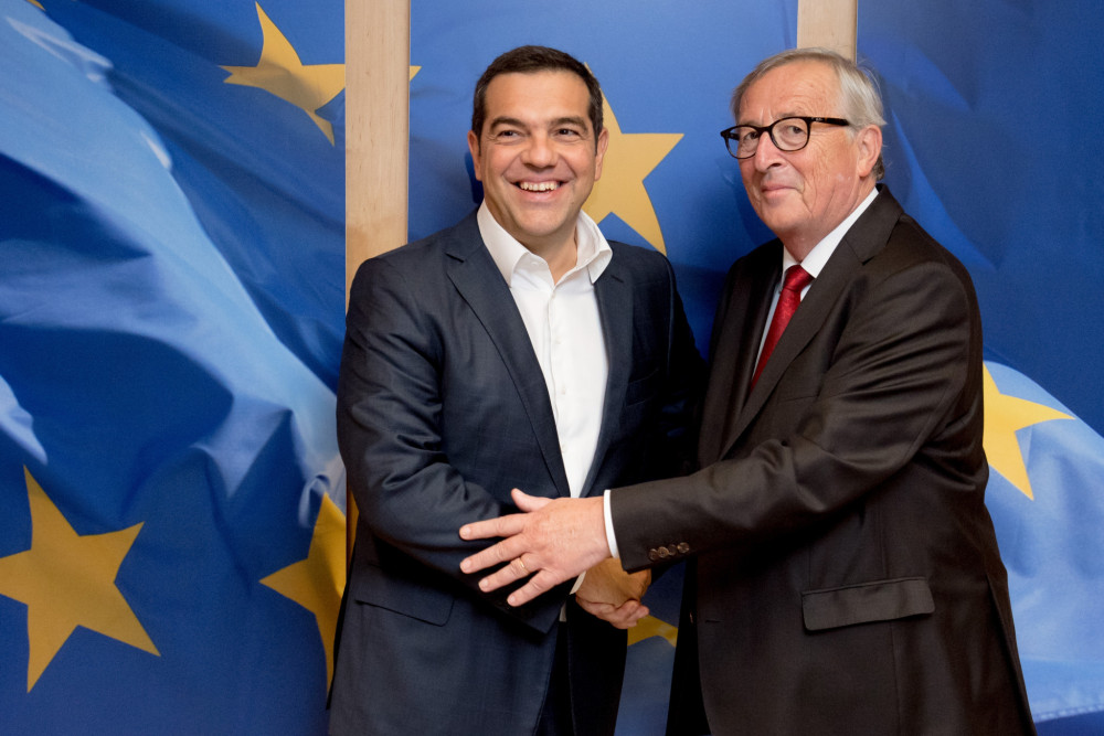 «Στο χιλιοστό»: Πώς αποτράπηκε η έξοδος από την Ευρωζώνη - οι παρασκηνιακές κινήσεις σε Αθήνα και Βρυξέλλες (video)