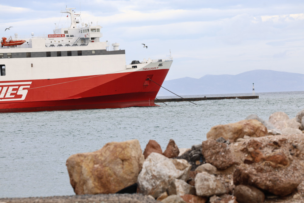 Ραφήνα: ακυρώνονται όλα τα  δρομολόγια την Παρασκευή λόγω απεργίας ναυτεργατικών σωματείων