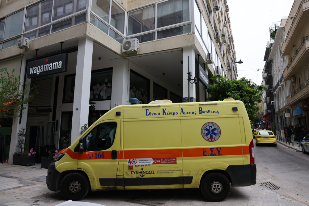 ΕΚΑΒ: Διευκρινίσεις σχετικά με τη διαθεσιμότητα ασθενοφόρων στην Αττική