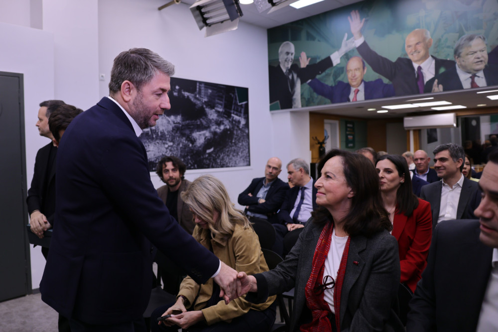 Οι δύο ψυχές του ΠΑΣΟΚ και η άφαντη ψυχή του Νικόλα