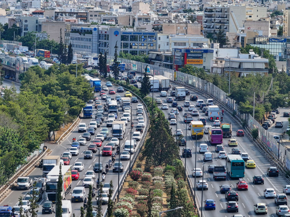 Ελληνική αγορά αυτοκινήτου: Πώς αλλάζει ο γηρασμένος στόλος της Ελλάδας