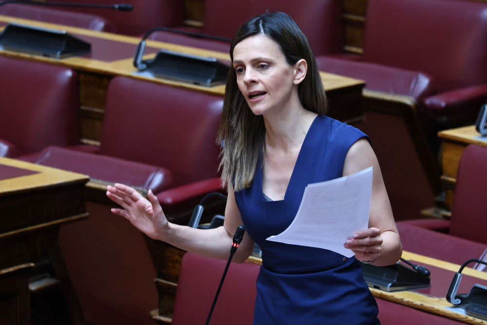 Στον κόσμο της η Αχτσιόγλου: Ο Τσίπρας ίσως επικρατήσει του Μητσοτάκη στις εκλογές (video)