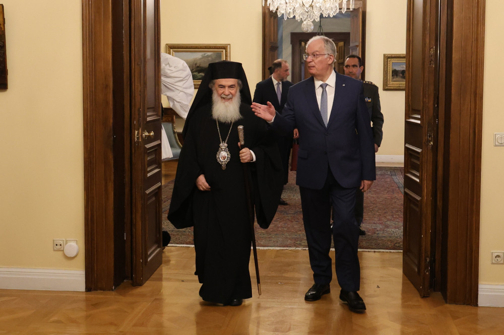 Κωνσταντίνος Τασούλας σε Πατριάρχη Ιεροσολύμων: Θα συνεχίσουμε να στηρίζουμε τους καθημερινούς σας αγώνες