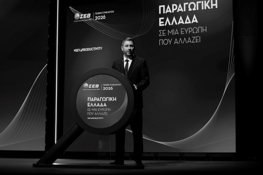 Ανδρουλάκης: τρέχει, τρέχει, αλλά πάντα πίσω μένει