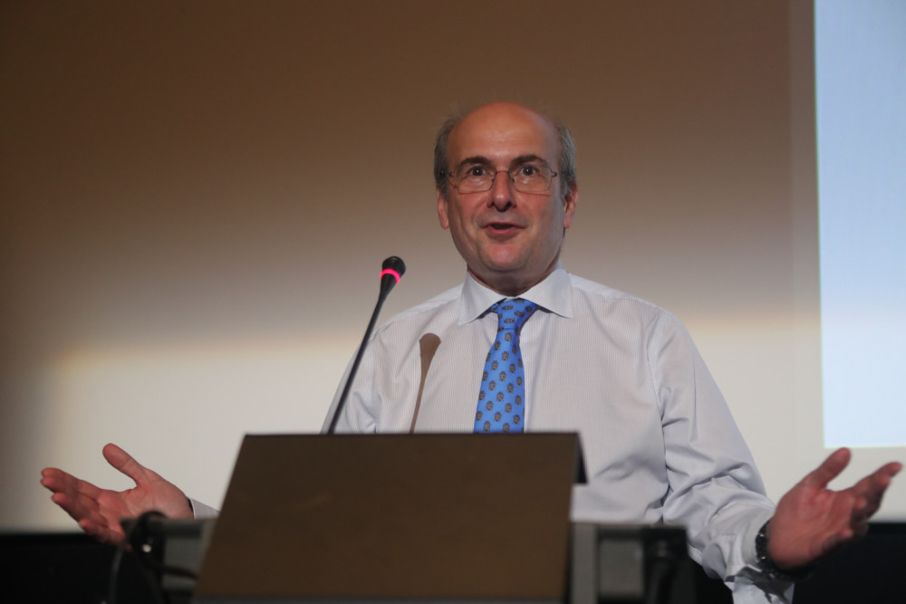 Κωστής Χατζηδάκης: Προχωράμε μπροστά με ασφάλεια, δεν παίζουμε με την πατρίδα μας