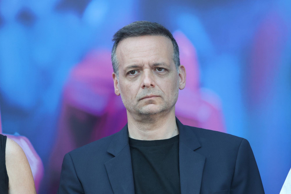 Η θεσμική διολίσθηση του Χάρη Δούκα