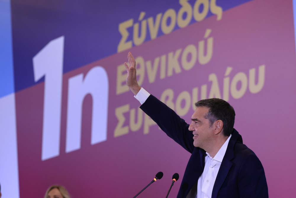 Η διπλή ανάγνωση της συνάντησης του Αλέξη Τσίπρα με την Κίμπερλι Γκίλφοϊλ