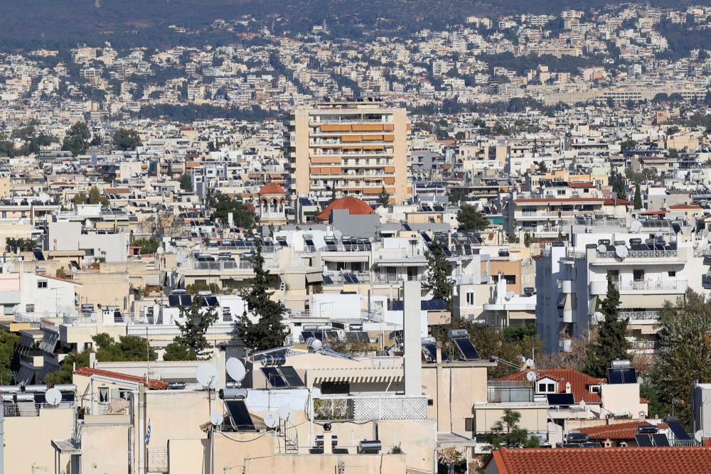 Ανάσα για χιλιάδες δανειολήπτες του νόμου Κατσέλη: μικρότερες δόσεις και αναδρομικό όφελος