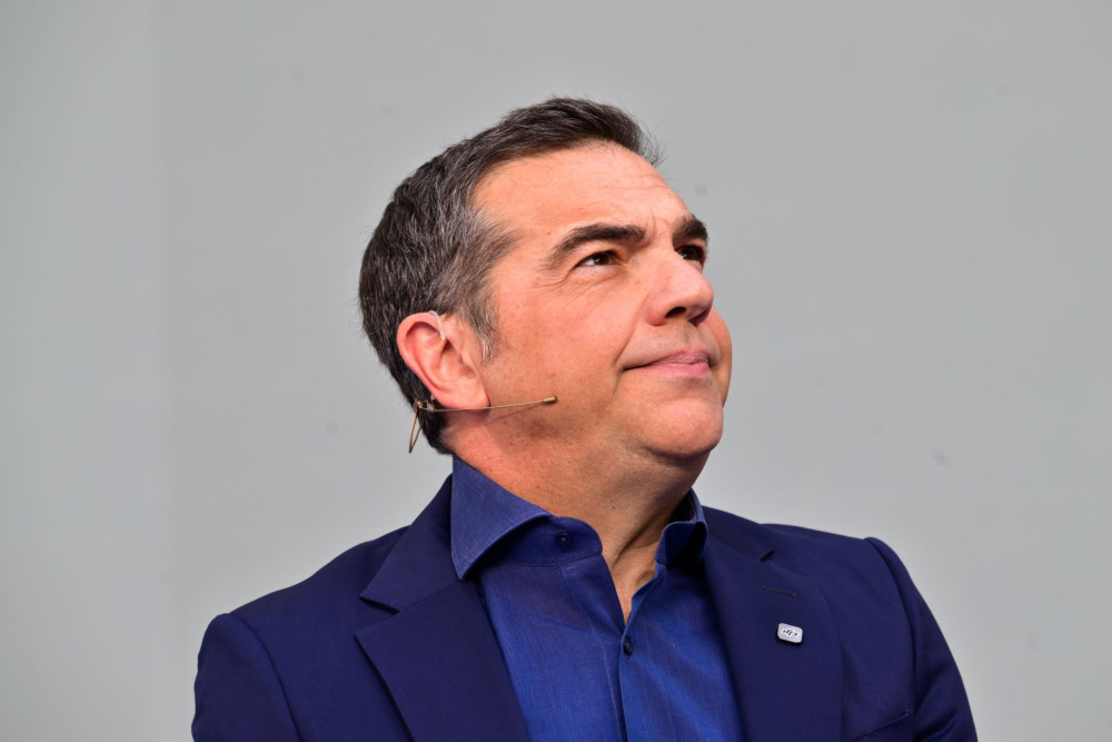 Ο Τσίπρας παραβίασε όλους τους κανόνες, αλλά ποντάρει στη συλλογική λήθη
