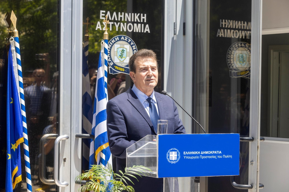 Ο Μιχάλης Χρυσοχοΐδης για την επέτειο της δολοφονίας Βασιλάκη: Δεν τον ξεχνάμε ποτέ