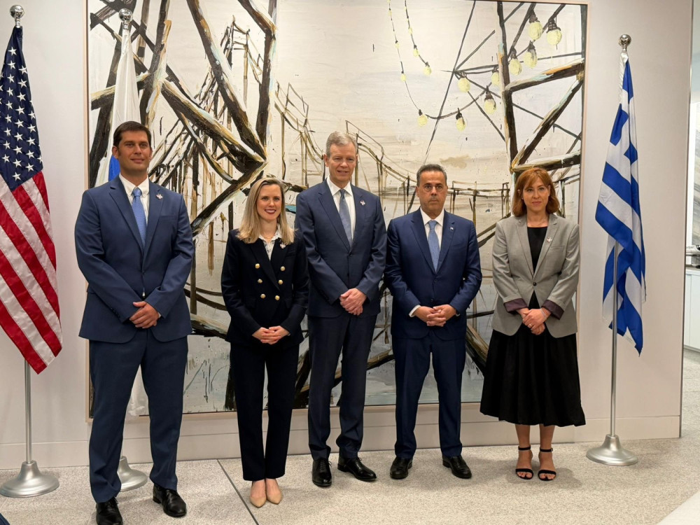 Συναντήσεις Σταύρου Παπασταύρου με Chevron και ExxonMobil για τις γεωτρήσεις στα Block 2 και 10 (photos)