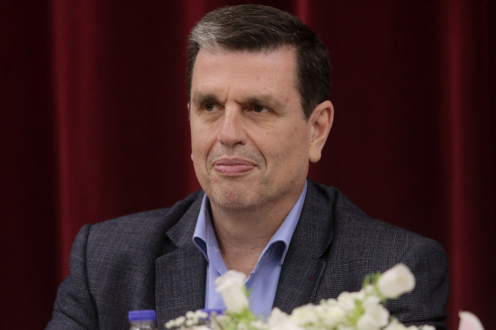 Λάβρος ο Δημήτρης Καιρίδης κατά του Χάρη Δούκα:  θωπεύει και προστατεύει το περιθώριο (video)