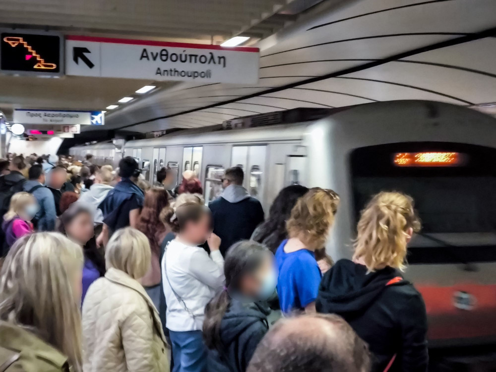 Στην υγειά των (φορο)κορόιδων;