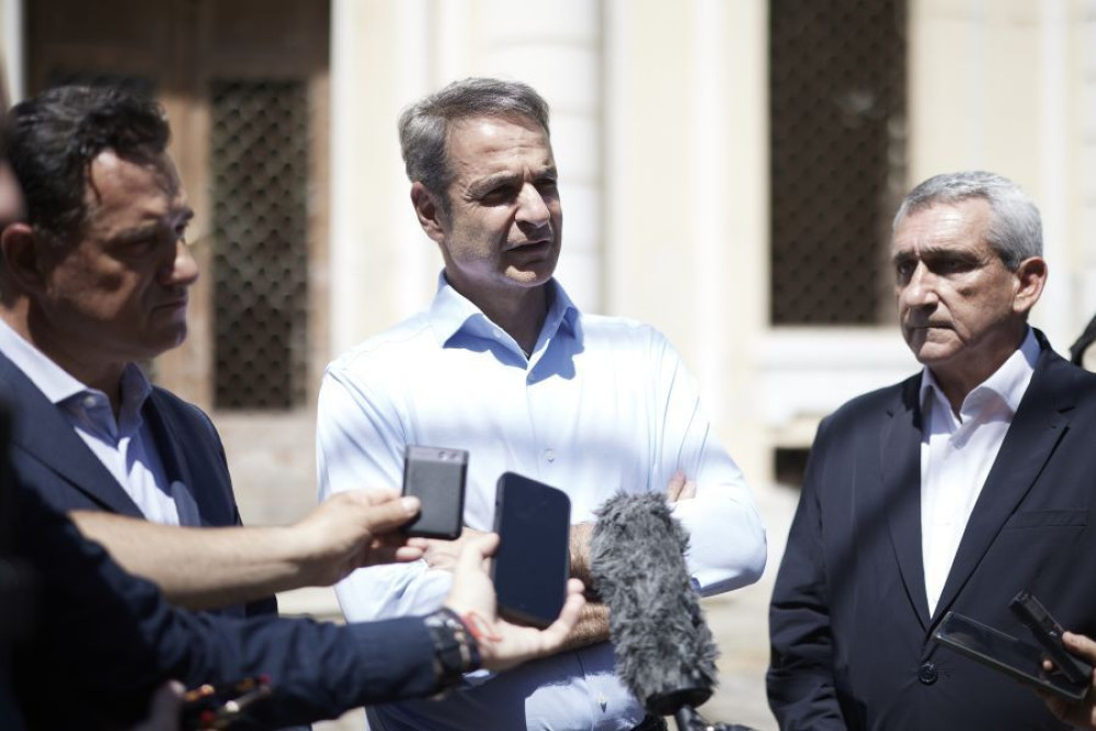 Κυριάκος Μητσοτάκης από τη Ρόδο: Πρώτο χρέος μου να κρατήσω την πατρίδα ασφαλή – Το μήνυμα για τις εκλογές (video)