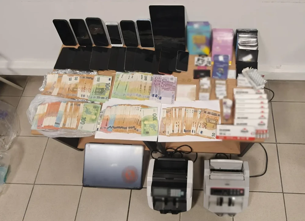 Στα «δίχτυα» της ΕΛΑΣ κύκλωμα τοκογλυφίας και εκβιασμών - Τέσσερις συλλήψεις