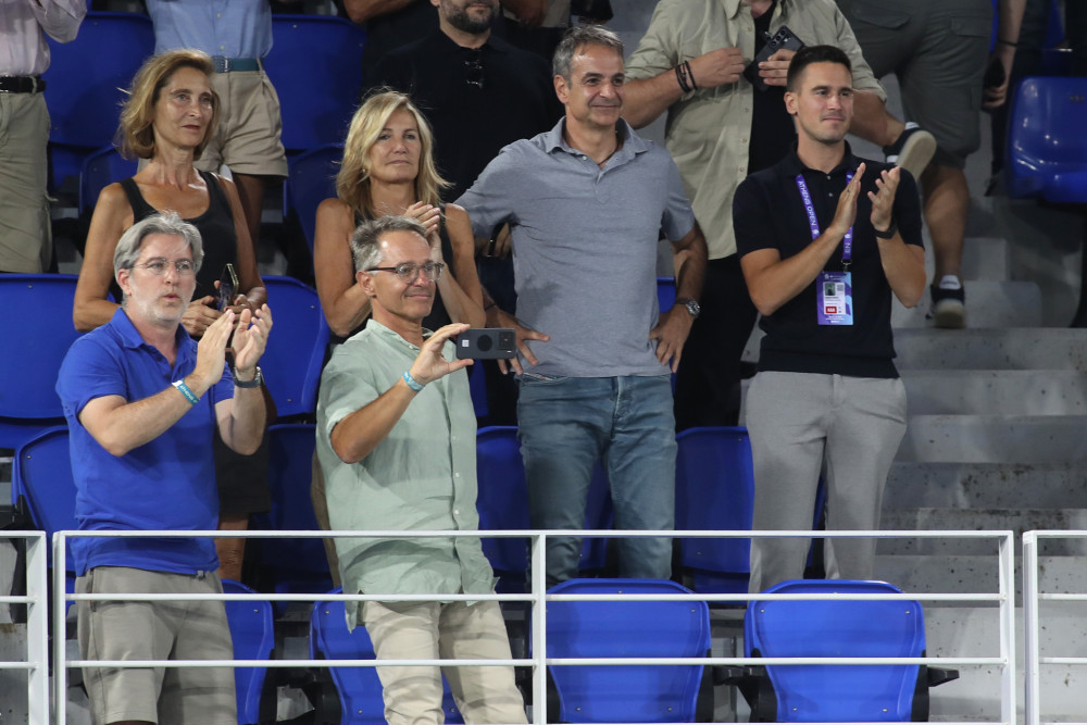 Η Μαρία Σάκκαρη προκρίθηκε στα ημιτελικά του Athens Open - Στο πλευρό της η οικογένεια του Κυριάκου Μητσοτάκη (video)