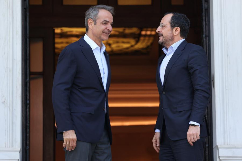Μαξίμου: το παρασκήνιο της συνάντησης Μητσοτάκη-Χριστοδουλίδη πριν την απόβαση Γκουτέρες (photos)