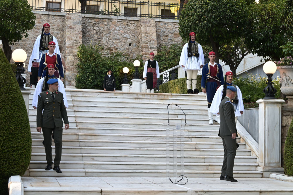 Η παρουσία στη γιορτή της Δημοκρατίας είναι βαθιά ηθική υποχρέωση