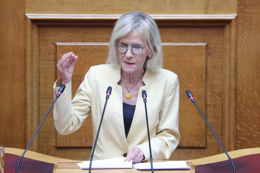 Τέλος από το κόμμα του Στέφανου Κασσελάκη και η βουλευτής Γιώτα Πούλου