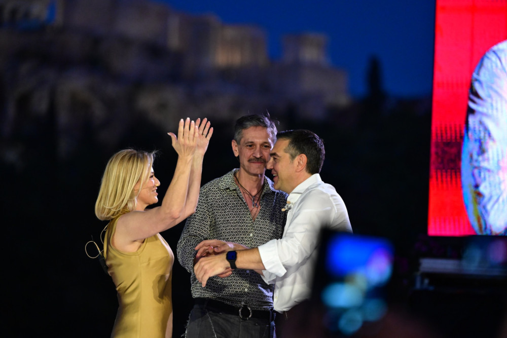 Η Τουμασάτου παρομοιάζει τον Τσίπρα με την Αλίκη Βουγιουκλάκη