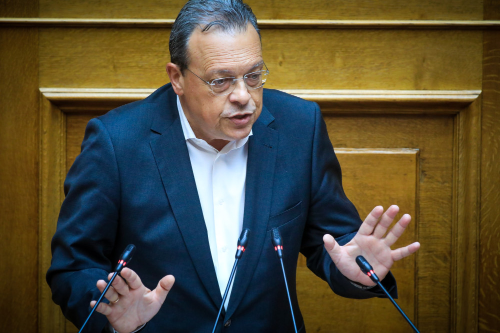 ΣΥΡΙΖΑ: Τα κατάφερε και ρευστοποίησε το κόμμα ο Φάμελλος