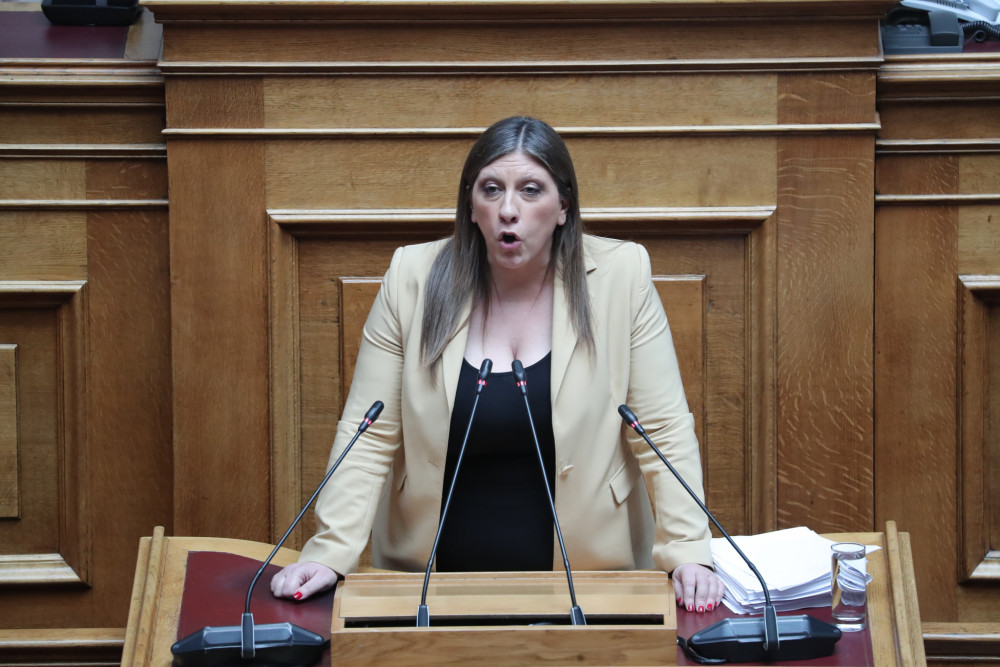 Η Ζωή προκάλεσε νέο χάος στη Βουλή - Πήρε το «100» ζητώντας τη σύλληψη βουλευτών της ΝΔ
